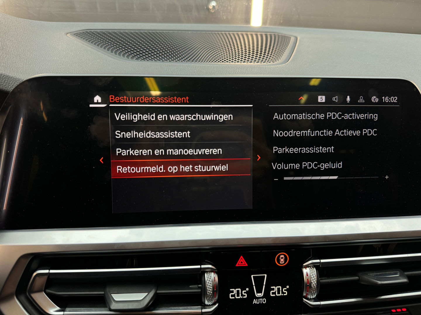 BMW 3 Serie 318i High Executive M Sport Keyles|Sfeer|H/K|NAP