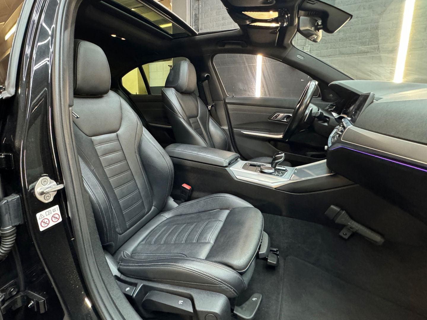 BMW 3 Serie 318i High Executive M Sport Keyles|Sfeer|H/K|NAP