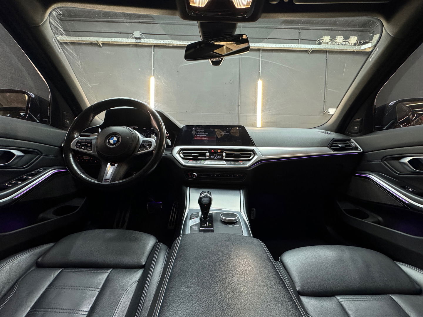 BMW 3 Serie 318i High Executive M Sport Keyles|Sfeer|H/K|NAP