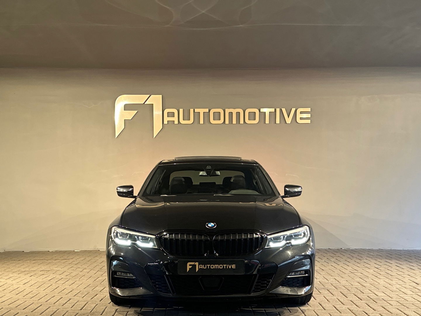 BMW 3 Serie 318i High Executive M Sport Keyles|Sfeer|H/K|NAP