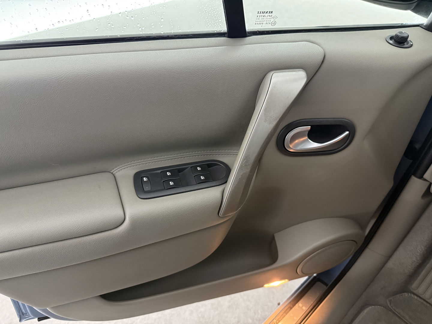 Renault Scénic 2.0-16V Tech Line | Clima | Cruise | Trekh. | Keyless | Parkeersens. | NAP