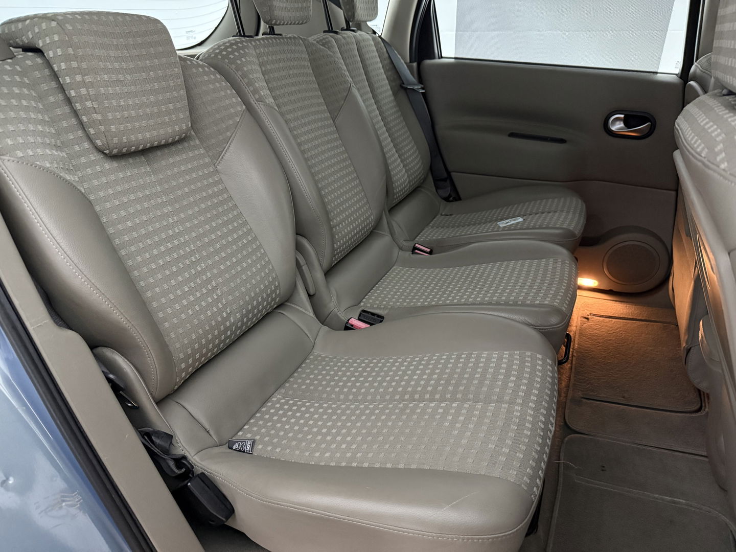 Renault Scénic 2.0-16V Tech Line | Clima | Cruise | Trekh. | Keyless | Parkeersens. | NAP