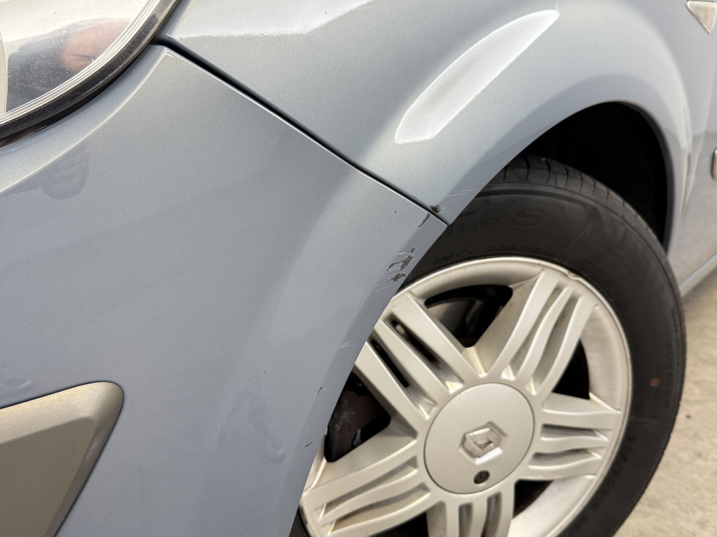 Renault Scénic 2.0-16V Tech Line | Clima | Cruise | Trekh. | Keyless | Parkeersens. | NAP