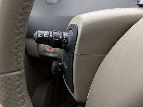 Renault Scénic 2.0-16V Tech Line | Clima | Cruise | Trekh. | Keyless | Parkeersens. | NAP