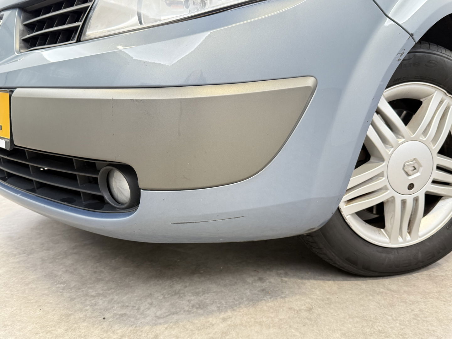 Renault Scénic 2.0-16V Tech Line | Clima | Cruise | Trekh. | Keyless | Parkeersens. | NAP