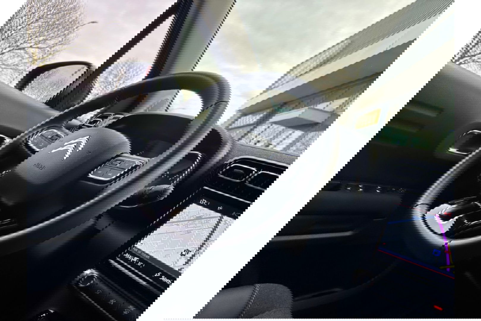 Citroën C3 Aircross 1.2 PT S&S SHINE AUTOMAAT NAVI PDC-CAMERA CRUISECONTROL.