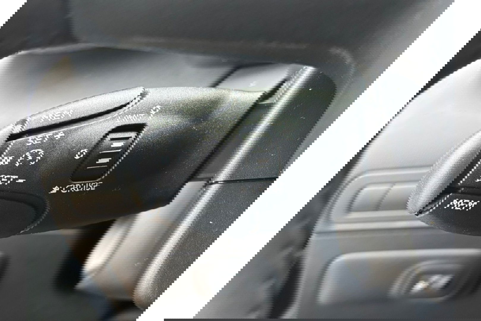 Citroën C3 Aircross 1.2 PT S&S SHINE AUTOMAAT NAVI PDC-CAMERA CRUISECONTROL.