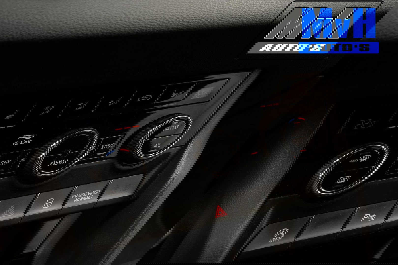 Škoda Karoq 1.5 TSI ACT Sportline Business | LUXE | CAMERA |TREKH | LED