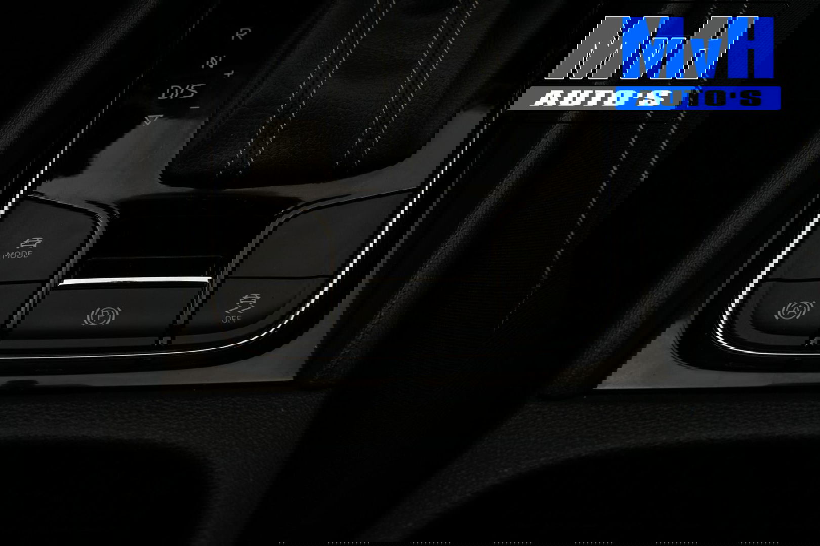 Škoda Karoq 1.5 TSI ACT Sportline Business | LUXE | CAMERA |TREKH | LED