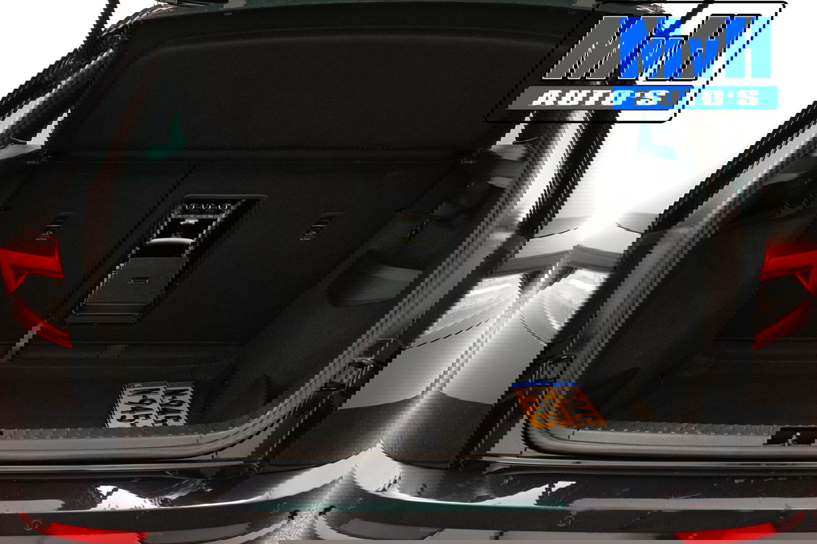 Škoda Karoq 1.5 TSI ACT Sportline Business | LUXE | CAMERA |TREKH | LED