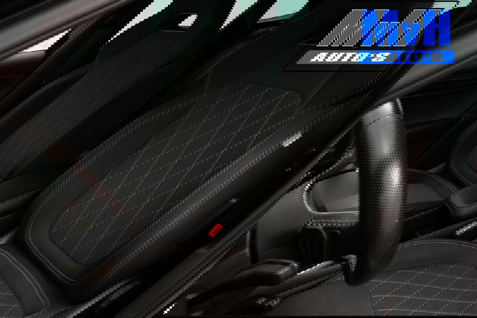 Škoda Karoq 1.5 TSI ACT Sportline Business | LUXE | CAMERA |TREKH | LED