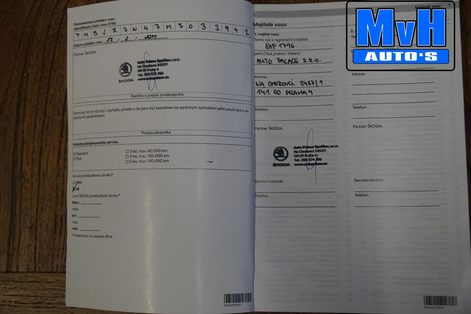 Škoda Karoq 1.5 TSI ACT Sportline Business | LUXE | CAMERA |TREKH | LED