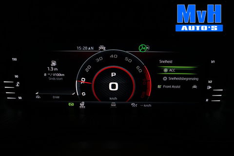 Škoda Karoq 1.5 TSI ACT Sportline Business | LUXE | CAMERA |TREKH | LED