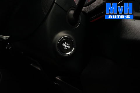 Škoda Karoq 1.5 TSI ACT Sportline Business | LUXE | CAMERA |TREKH | LED