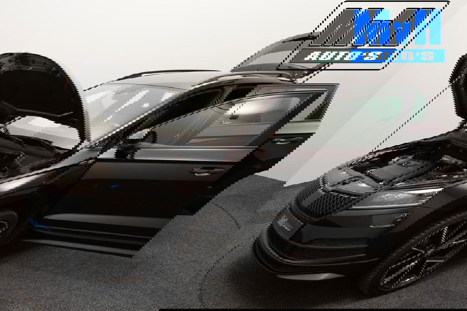 Škoda Karoq 1.5 TSI ACT Sportline Business | LUXE | CAMERA |TREKH | LED