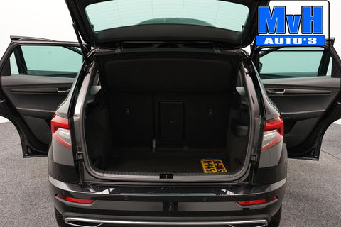 Škoda Karoq 1.5 TSI ACT Sportline Business | LUXE | CAMERA |TREKH | LED