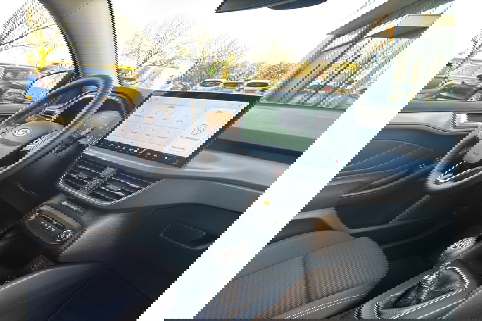 Ford Focus 1.0 TITANIUM X AIRCO WIDESCREEN PDC WINTERPACK.