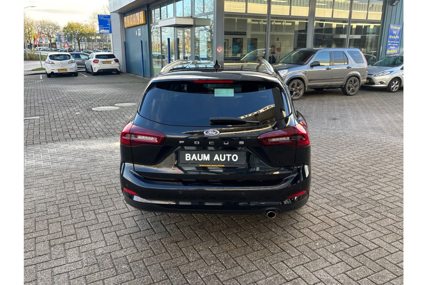 Ford Focus 1.0 TITANIUM X AIRCO WIDESCREEN PDC WINTERPACK.