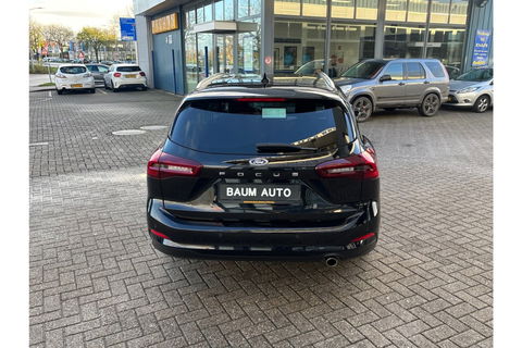 Ford Focus 1.0 TITANIUM X AIRCO WIDESCREEN PDC WINTERPACK.