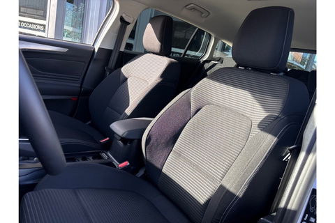 Ford Focus 1.0 TITANIUM X AIRCO WIDESCREEN PDC WINTERPACK.