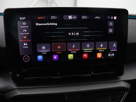 SEAT Leon 1.5 TSI FR Launch Edition | Trekhaak | Adaptive cruise | Sfeerverlichting | Carplay | Navigatie | Full LED | 18'' | Parkeerhulp | Climate control | Sportstoelen | Bluetooth