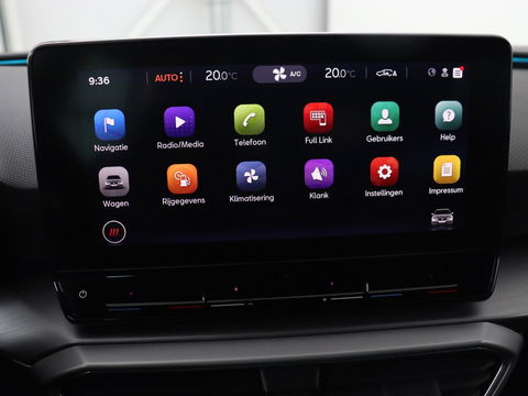 SEAT Leon 1.5 TSI FR Launch Edition | Trekhaak | Adaptive cruise | Sfeerverlichting | Carplay | Navigatie | Full LED | 18'' | Parkeerhulp | Climate control | Sportstoelen | Bluetooth