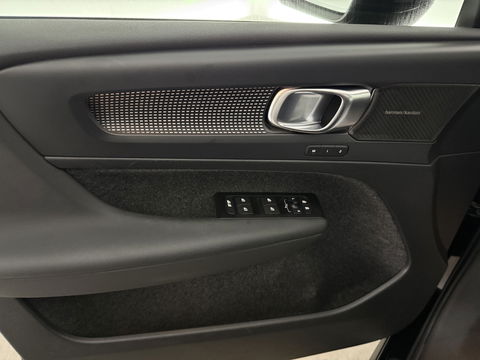 Volvo XC40 Recharge Pure Electric 69 kWh | SOH 94% | Snelladen | H/K | Pano | Memory | 360° | Virtual | Stoel/Stuur verw. | Trekh. | Adap. Cruise | Carplay | NAP