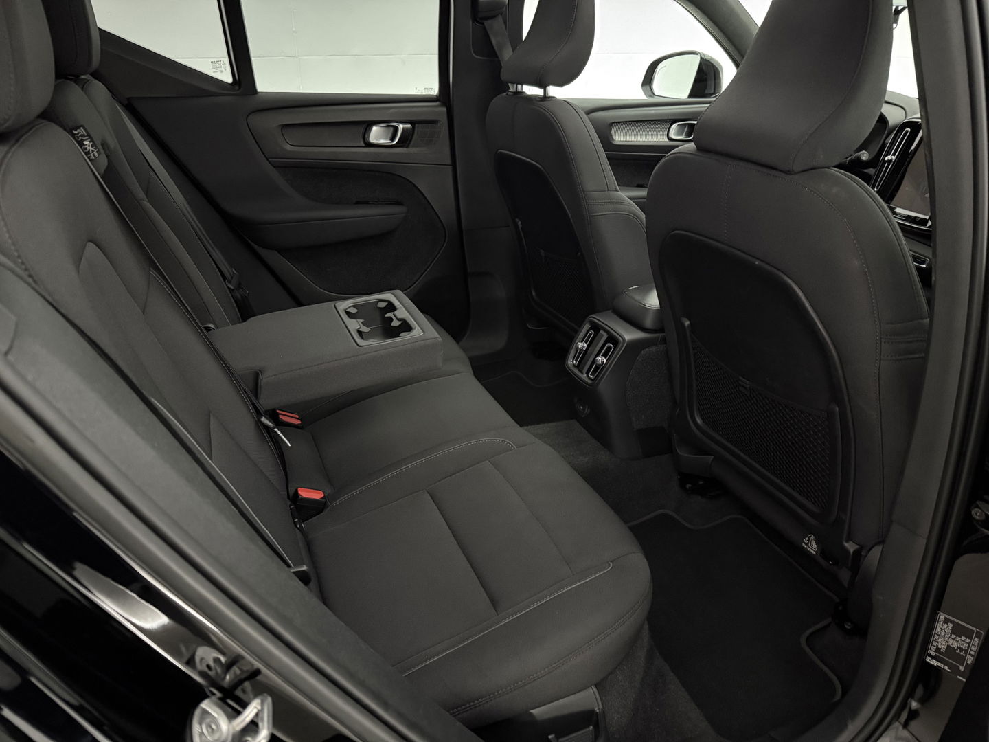 Volvo XC40 Recharge Pure Electric 69 kWh | SOH 94% | Snelladen | H/K | Pano | Memory | 360° | Virtual | Stoel/Stuur verw. | Trekh. | Adap. Cruise | Carplay | NAP