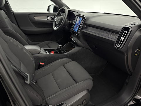 Volvo XC40 Recharge Pure Electric 69 kWh | SOH 94% | Snelladen | H/K | Pano | Memory | 360° | Virtual | Stoel/Stuur verw. | Trekh. | Adap. Cruise | Carplay | NAP