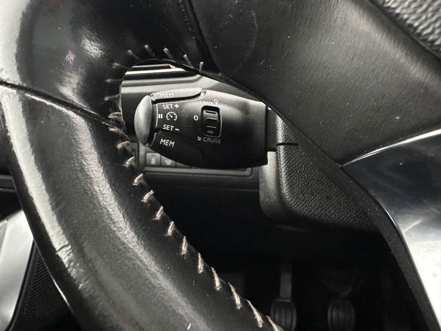 Peugeot 308 SW 1.6 BlueHDI Blue Lease Executive Pack *PANO | NAVI-FULLMAP | COMFORT-SEATS | PRIVACY-GLASS | CAMERA | ECC | PDC | CRUISE | TOWBAR | 16''ALU *