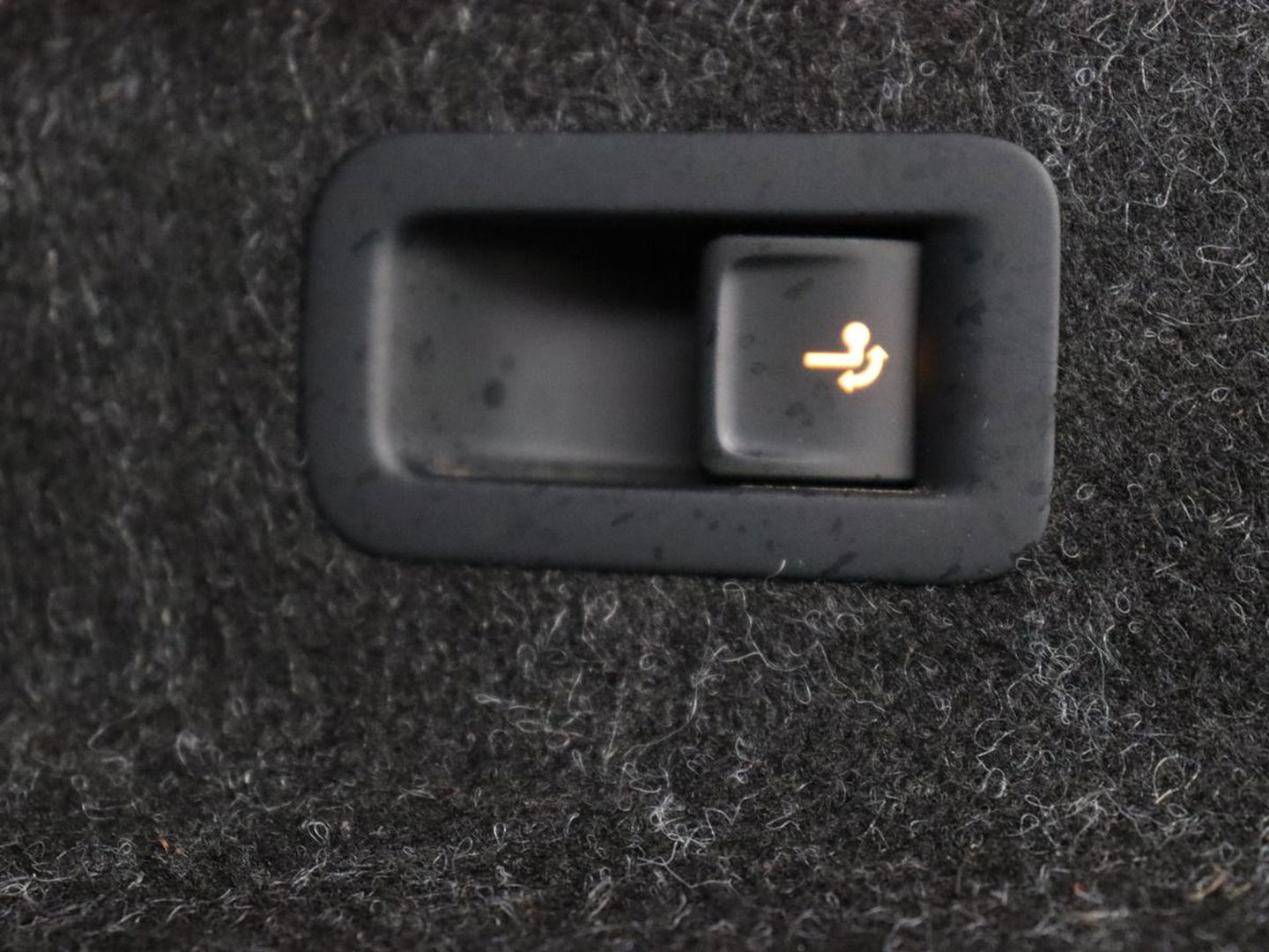 Škoda Enyaq iV 80 | Stoelverwarming | Trekhaak | Adaptive cruise | Camera | Sfeerverlichting | Keyless | Side Assist | Half leder | Stuurverwarming | Navigatie | Climate control