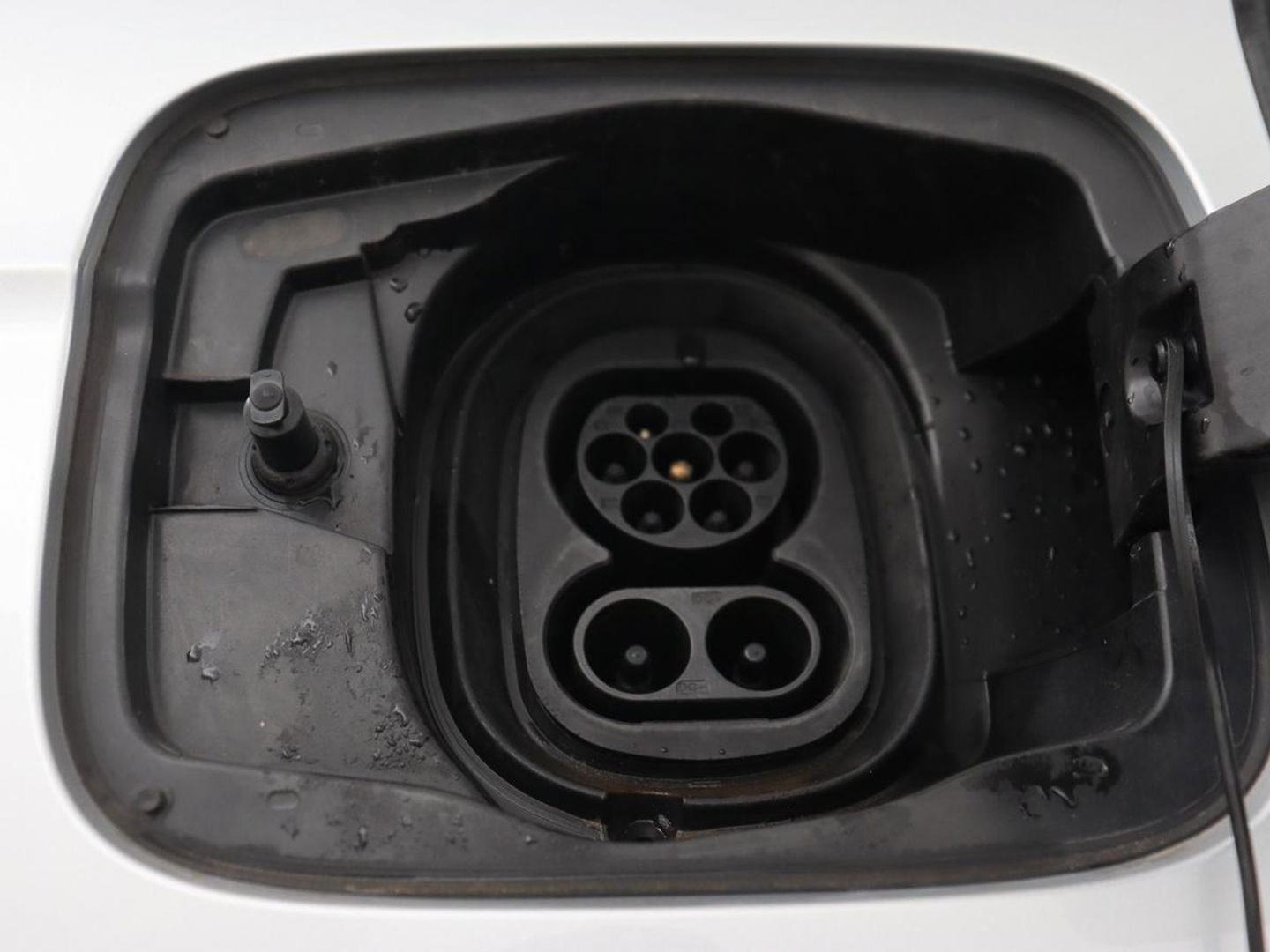 Škoda Enyaq iV 80 | Stoelverwarming | Trekhaak | Adaptive cruise | Camera | Sfeerverlichting | Keyless | Side Assist | Half leder | Stuurverwarming | Navigatie | Climate control