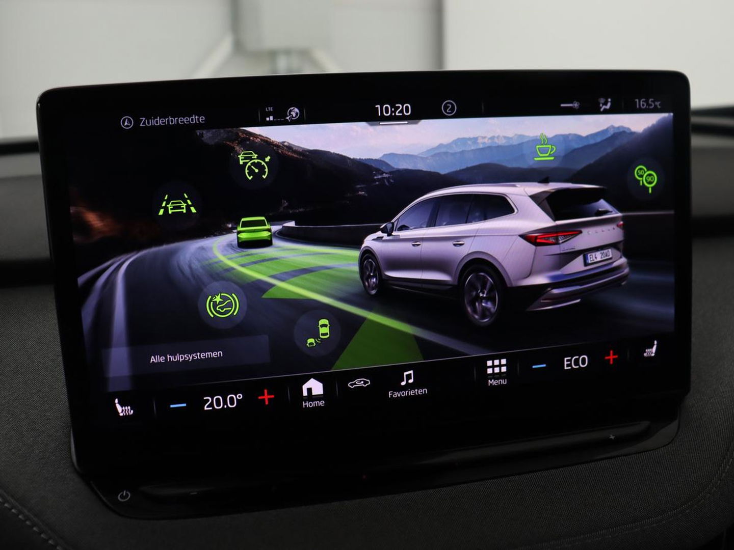 Škoda Enyaq iV 80 | Stoelverwarming | Trekhaak | Adaptive cruise | Camera | Sfeerverlichting | Keyless | Side Assist | Half leder | Stuurverwarming | Navigatie | Climate control