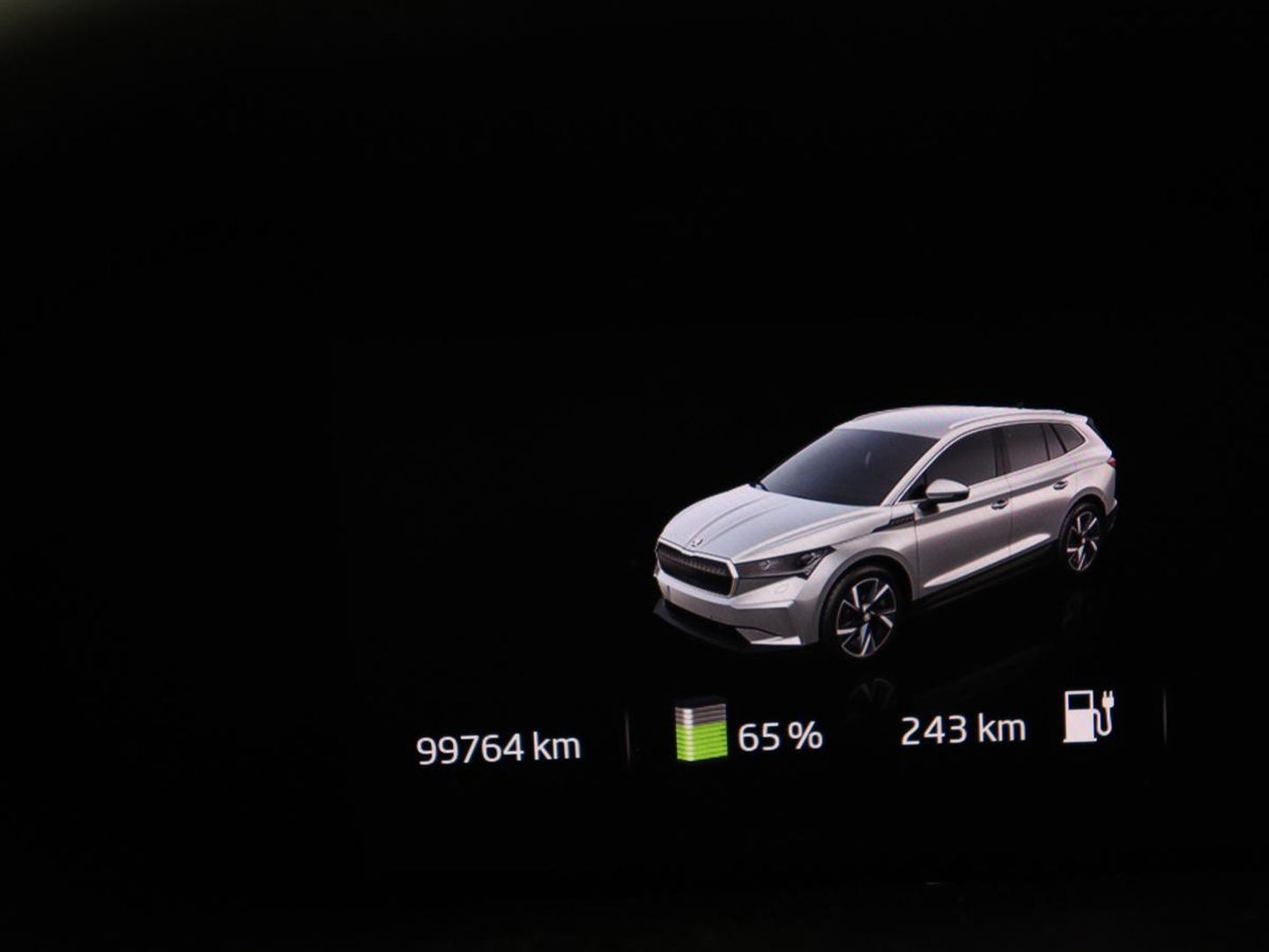 Škoda Enyaq iV 80 | Stoelverwarming | Trekhaak | Adaptive cruise | Camera | Sfeerverlichting | Keyless | Side Assist | Half leder | Stuurverwarming | Navigatie | Climate control