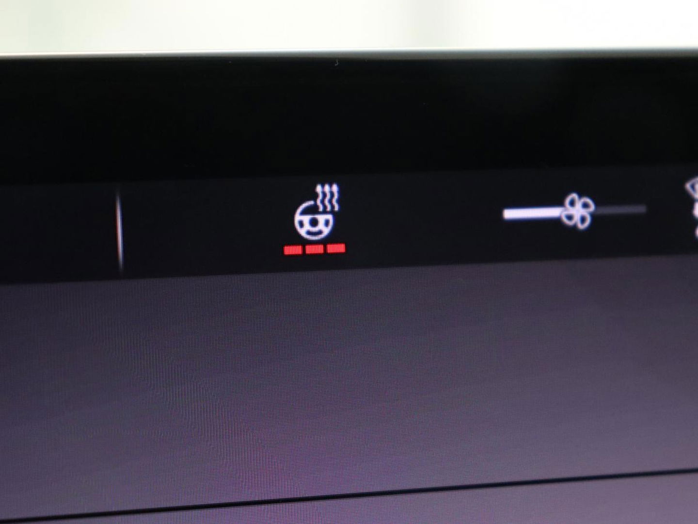 Škoda Enyaq iV 80 | Stoelverwarming | Trekhaak | Adaptive cruise | Camera | Sfeerverlichting | Keyless | Side Assist | Half leder | Stuurverwarming | Navigatie | Climate control