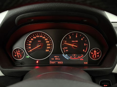 BMW 3-serie 316d High Executive | Clima | Cruise | Stoelverw. | Trekh. | Navi | Parkeersens. | NAP