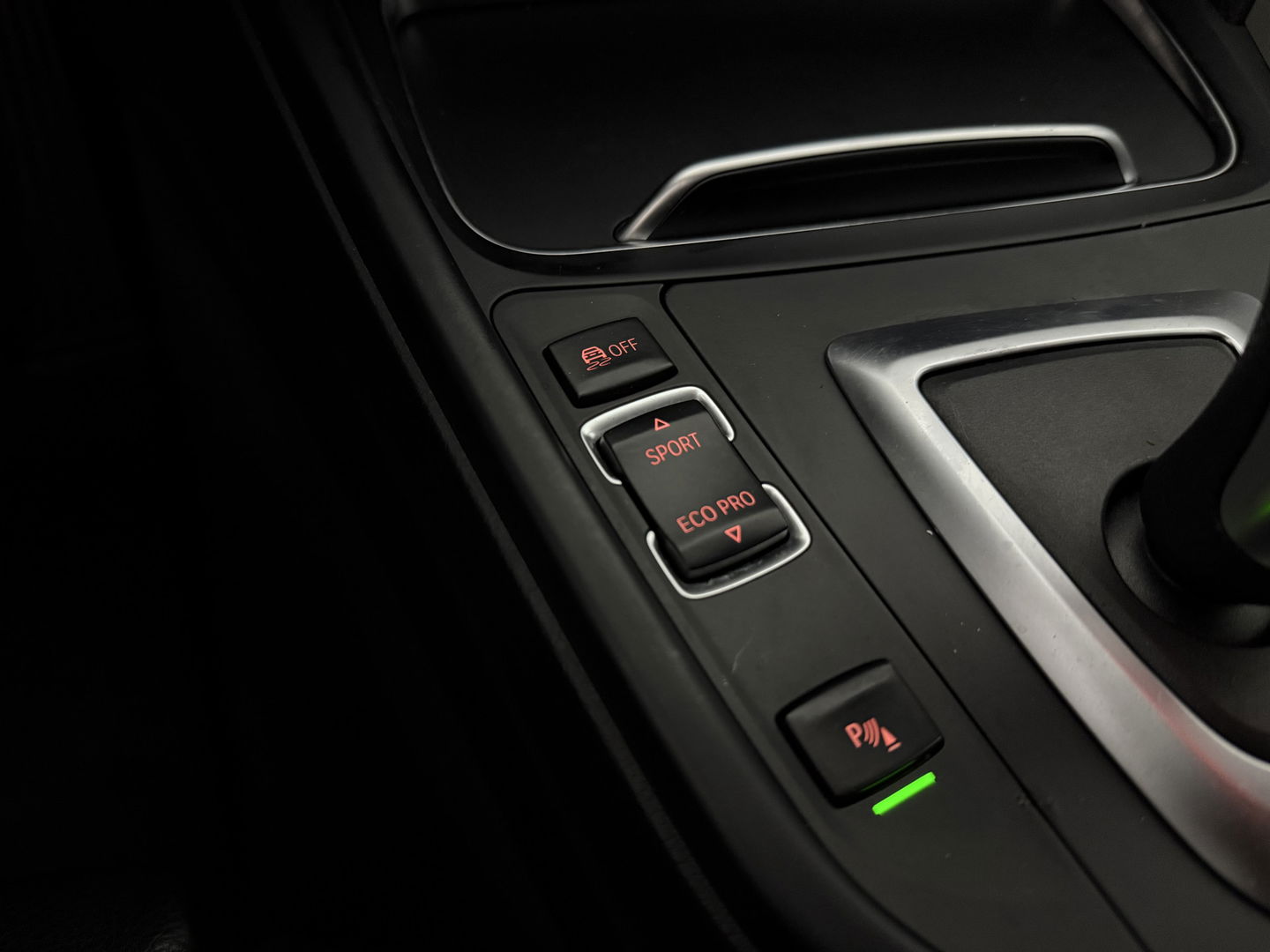 BMW 3-serie 316d High Executive | Clima | Cruise | Stoelverw. | Trekh. | Navi | Parkeersens. | NAP