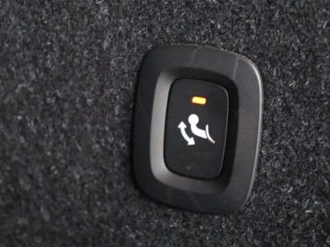 Volvo XC40 Recharge Plus | Trekhaak | Stoel & stuurverwarming | Warmtepomp | Adaptive cruise | Carplay | Navigatie | Camera | Leder/Alcantara | Full LED | DAB | Standkachel | Bluetooth | Climate control