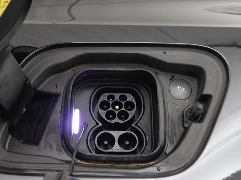 Volvo XC40 Recharge Plus | Trekhaak | Stoel & stuurverwarming | Warmtepomp | Adaptive cruise | Carplay | Navigatie | Camera | Leder/Alcantara | Full LED | DAB | Standkachel | Bluetooth | Climate control