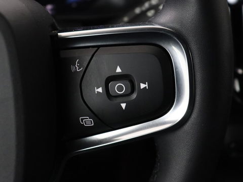 Volvo XC40 Recharge Plus | Trekhaak | Stoel & stuurverwarming | Warmtepomp | Adaptive cruise | Carplay | Navigatie | Camera | Leder/Alcantara | Full LED | DAB | Standkachel | Bluetooth | Climate control