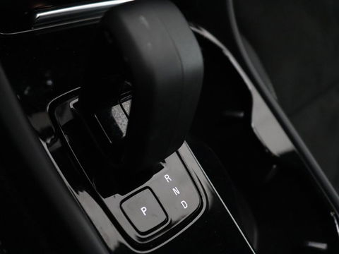 Volvo XC40 Recharge Plus | Trekhaak | Stoel & stuurverwarming | Warmtepomp | Adaptive cruise | Carplay | Navigatie | Camera | Leder/Alcantara | Full LED | DAB | Standkachel | Bluetooth | Climate control