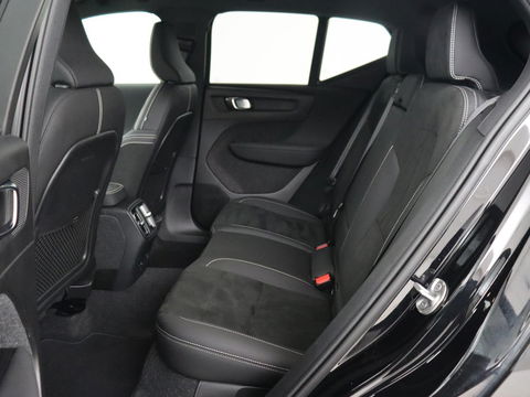 Volvo XC40 Recharge Plus | Trekhaak | Stoel & stuurverwarming | Warmtepomp | Adaptive cruise | Carplay | Navigatie | Camera | Leder/Alcantara | Full LED | DAB | Standkachel | Bluetooth | Climate control