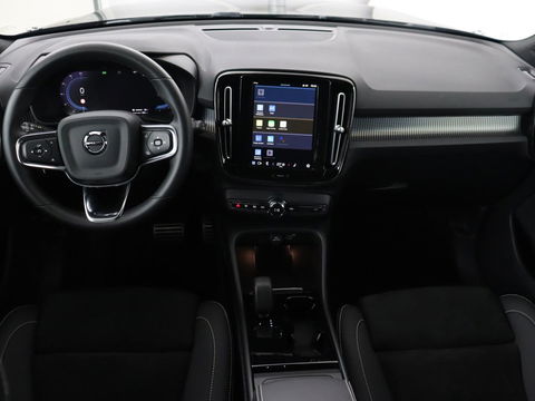 Volvo XC40 Recharge Plus | Trekhaak | Stoel & stuurverwarming | Warmtepomp | Adaptive cruise | Carplay | Navigatie | Camera | Leder/Alcantara | Full LED | DAB | Standkachel | Bluetooth | Climate control