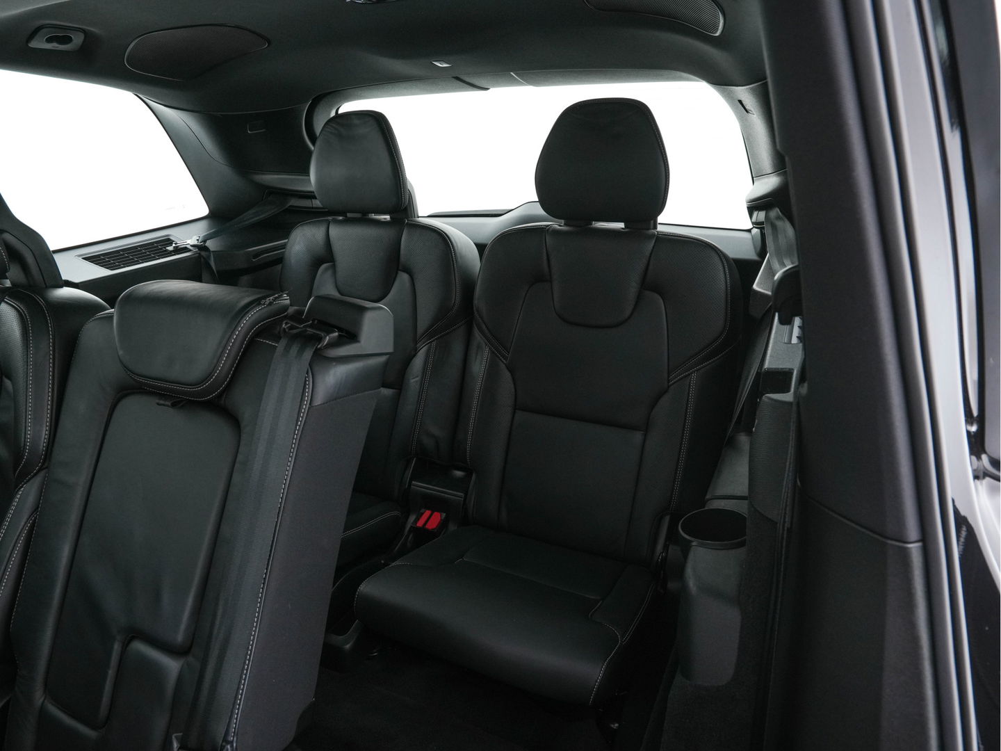 Volvo XC90 2.0 T8 Twin Engine AWD Inscription Intro Edition (INCL.BTW) Aut. *PANO | HEAD-UP | LUXURY-LEATHER | FULL-LED | MEMORY-PACK | DIGI-COCKPIT | HARMAN/KARDON | CAMERA | HEATED/COOLED-COMFORTSEATS | LANE-ASSIST | CARPLAY | ECC | PDC | CRUISE | 2