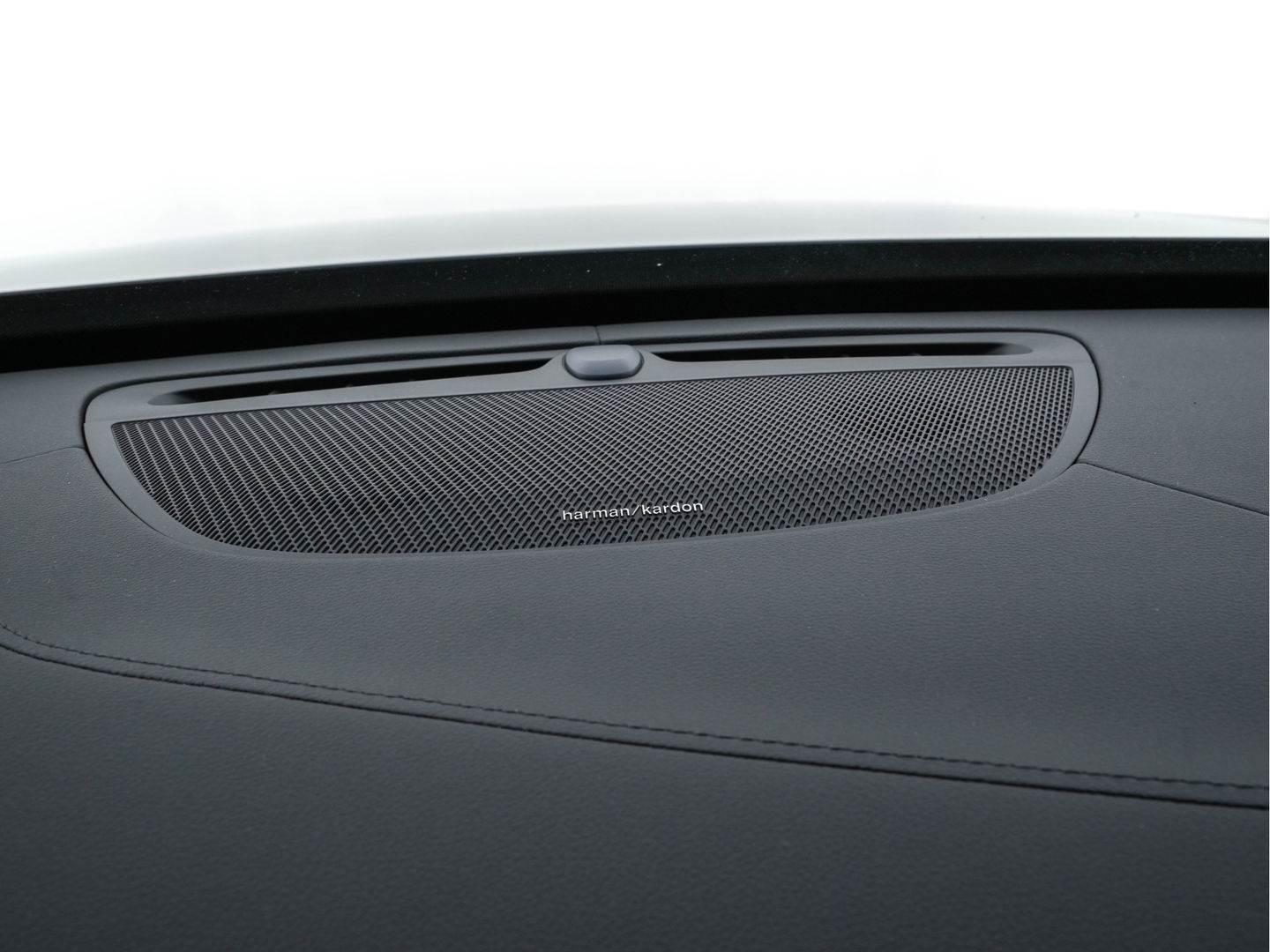 Volvo XC90 2.0 T8 Twin Engine AWD Inscription Intro Edition (INCL.BTW) Aut. *PANO | HEAD-UP | LUXURY-LEATHER | FULL-LED | MEMORY-PACK | DIGI-COCKPIT | HARMAN/KARDON | CAMERA | HEATED/COOLED-COMFORTSEATS | LANE-ASSIST | CARPLAY | ECC | PDC | CRUISE | 2