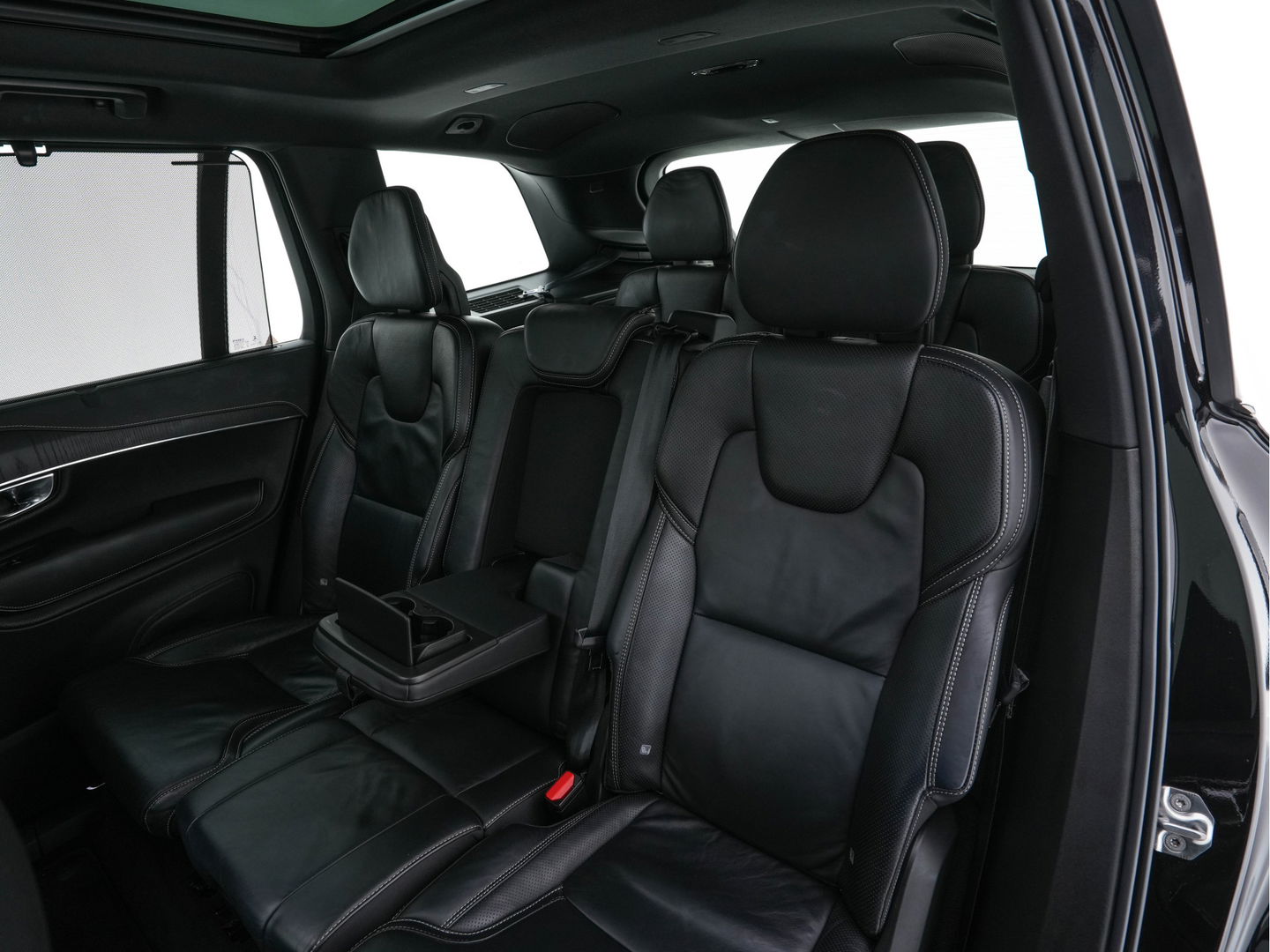 Volvo XC90 2.0 T8 Twin Engine AWD Inscription Intro Edition (INCL.BTW) Aut. *PANO | HEAD-UP | LUXURY-LEATHER | FULL-LED | MEMORY-PACK | DIGI-COCKPIT | HARMAN/KARDON | CAMERA | HEATED/COOLED-COMFORTSEATS | LANE-ASSIST | CARPLAY | ECC | PDC | CRUISE | 2