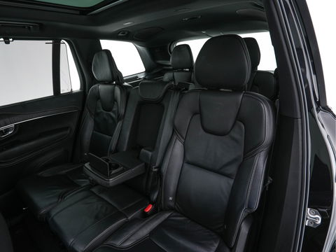 Volvo XC90 2.0 T8 Twin Engine AWD Inscription Intro Edition (INCL.BTW) Aut. *PANO | HEAD-UP | LUXURY-LEATHER | FULL-LED | MEMORY-PACK | DIGI-COCKPIT | HARMAN/KARDON | CAMERA | HEATED/COOLED-COMFORTSEATS | LANE-ASSIST | CARPLAY | ECC | PDC | CRUISE | 2