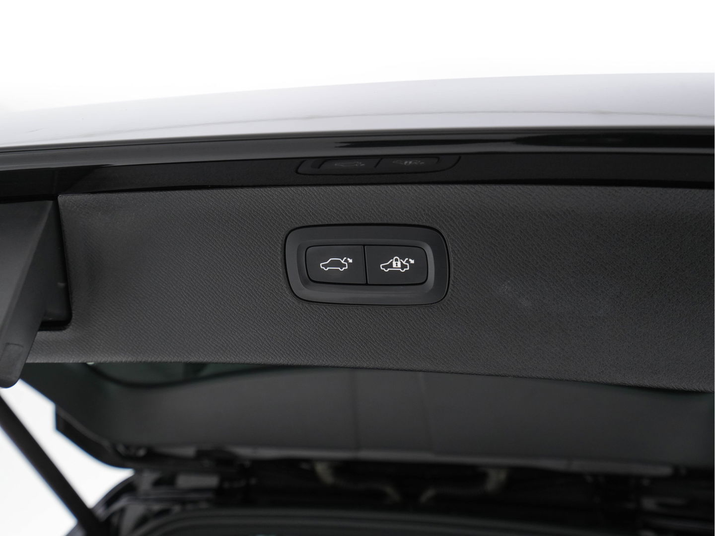 Volvo XC90 2.0 T8 Twin Engine AWD Inscription Intro Edition (INCL.BTW) Aut. *PANO | HEAD-UP | LUXURY-LEATHER | FULL-LED | MEMORY-PACK | DIGI-COCKPIT | HARMAN/KARDON | CAMERA | HEATED/COOLED-COMFORTSEATS | LANE-ASSIST | CARPLAY | ECC | PDC | CRUISE | 2