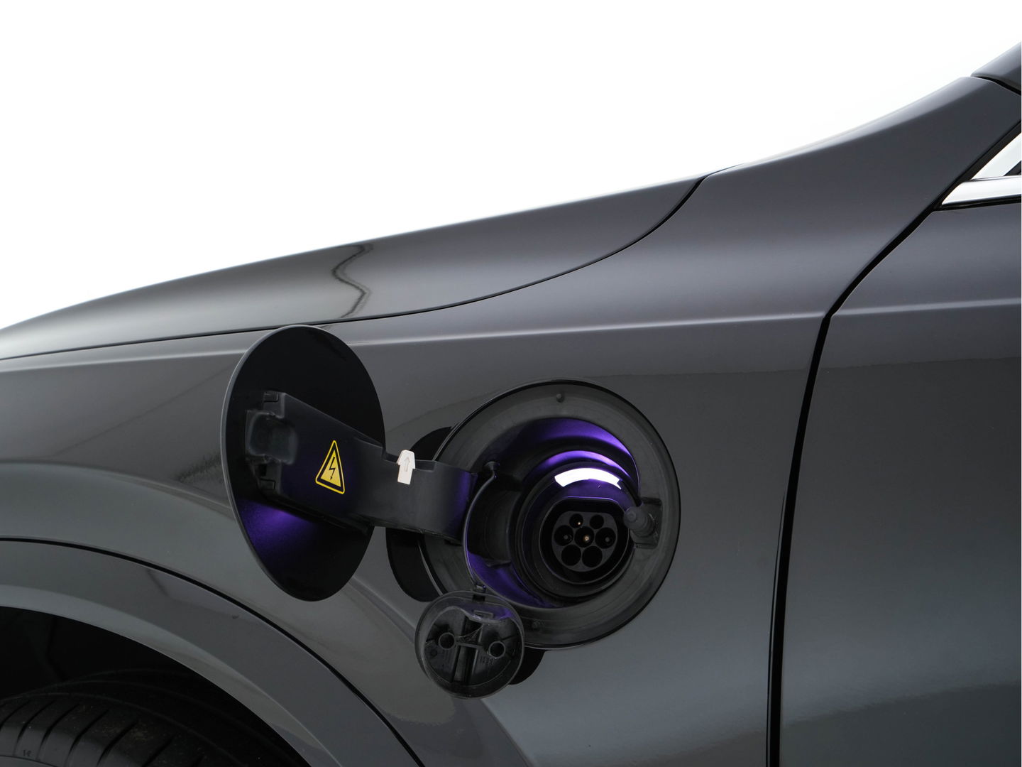 Volvo XC90 2.0 T8 Twin Engine AWD Inscription Intro Edition (INCL.BTW) Aut. *PANO | HEAD-UP | LUXURY-LEATHER | FULL-LED | MEMORY-PACK | DIGI-COCKPIT | HARMAN/KARDON | CAMERA | HEATED/COOLED-COMFORTSEATS | LANE-ASSIST | CARPLAY | ECC | PDC | CRUISE | 2