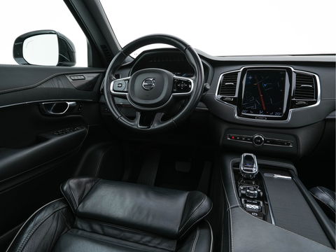 Volvo XC90 2.0 T8 Twin Engine AWD Inscription Intro Edition (INCL.BTW) Aut. *PANO | HEAD-UP | LUXURY-LEATHER | FULL-LED | MEMORY-PACK | DIGI-COCKPIT | HARMAN/KARDON | CAMERA | HEATED/COOLED-COMFORTSEATS | LANE-ASSIST | CARPLAY | ECC | PDC | CRUISE | 2